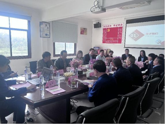 長沙太空金路橋材料有限公司,雙鋼輪壓路機(jī),福格勒瀝青攤鋪機(jī),AC系列,AF系列,SBS系列